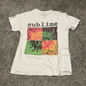 White sublime graphic t shirt